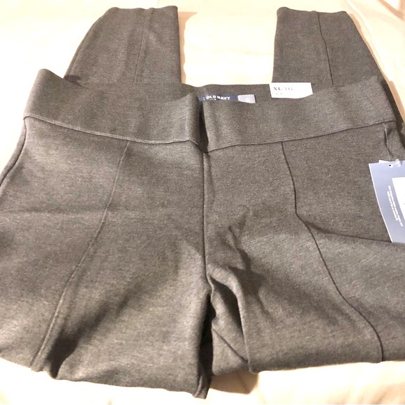 Old Navy Pants - Built in sculpture old navy leggings New